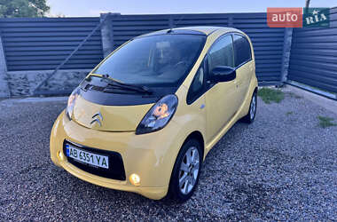 Хэтчбек Citroen C-Zero 2011 в 