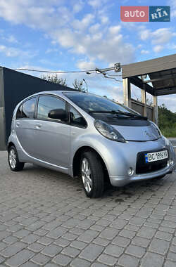 Хэтчбек Citroen C-Zero 2011 в 