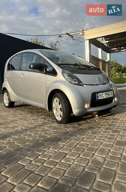 Хэтчбек Citroen C-Zero 2011 в 