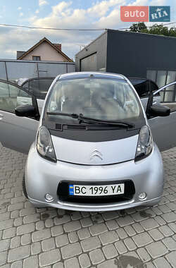 Хэтчбек Citroen C-Zero 2011 в 