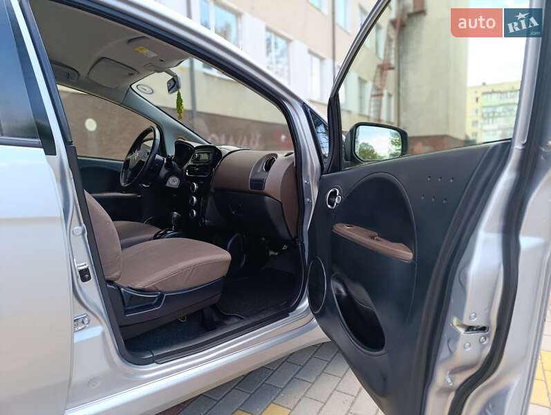 Хэтчбек Citroen C-Zero 2015 в Звягеле