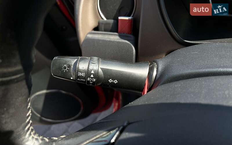 Хэтчбек Citroen C-Zero 2012 в Мукачево