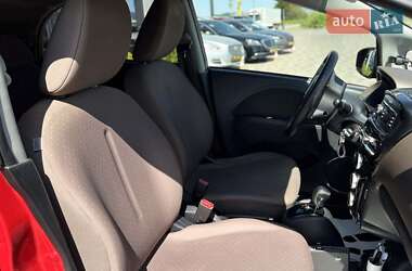 Хэтчбек Citroen C-Zero 2012 в 