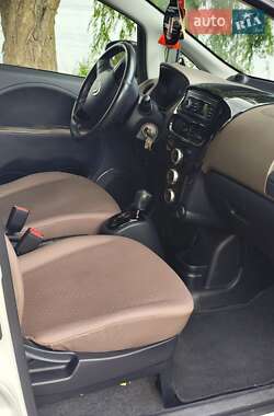 Хэтчбек Citroen C-Zero 2014 в 