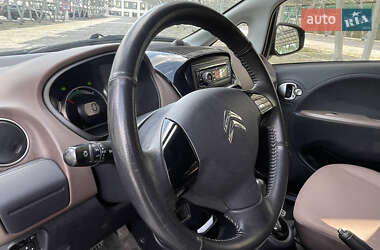Хэтчбек Citroen C-Zero 2013 в 