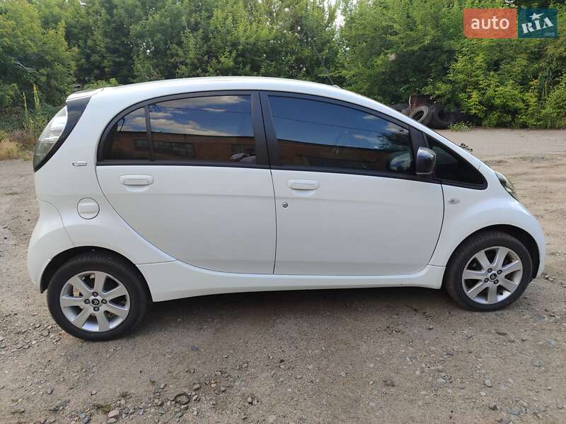 Хетчбек Citroen C-Zero 2011 в Сквирі