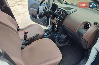 Хетчбек Citroen C-Zero 2011 в 