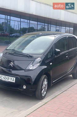 Хэтчбек Citroen C-Zero 2011 в 