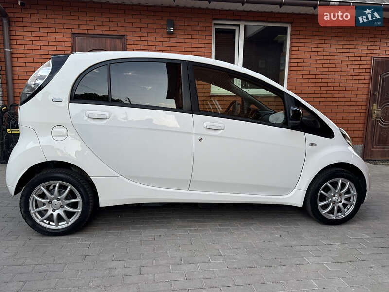 Хэтчбек Citroen C-Zero 2013 в Виннице
