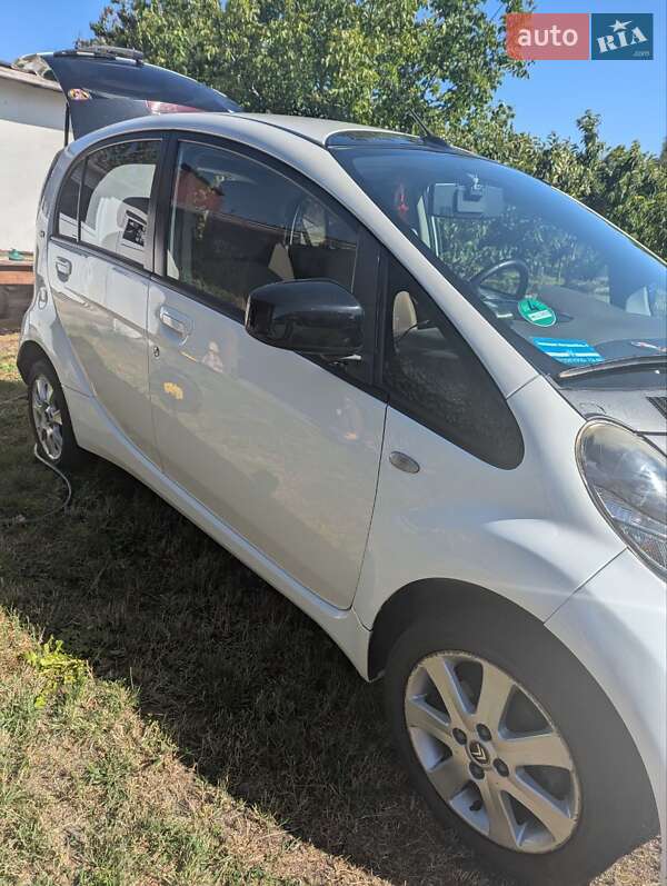 Хэтчбек Citroen C-Zero 2010 в Хмельницком фото 5 Хэтчбек Citroen C-Zero 2010 в Хмельницком