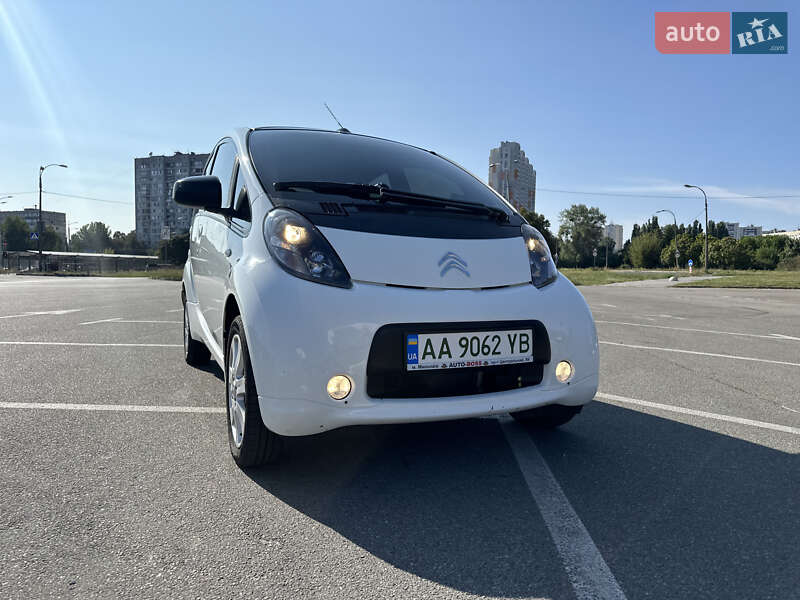 Хэтчбек Citroen C-Zero 2013 в Киеве