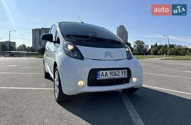 Хэтчбек Citroen C-Zero 2013 в 