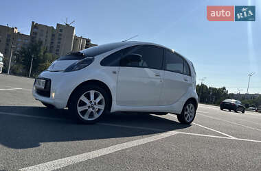 Хэтчбек Citroen C-Zero 2013 в 