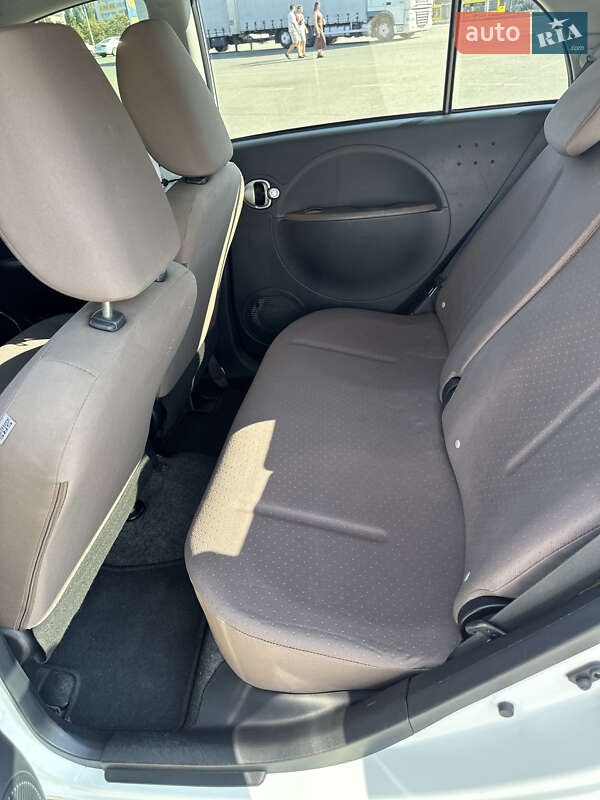 Хэтчбек Citroen C-Zero 2013 в Киеве