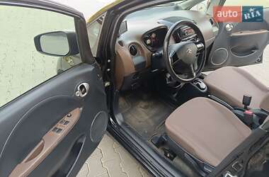 Хэтчбек Citroen C-Zero 2011 в 