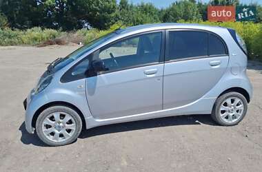 Хэтчбек Citroen C-Zero 2011 в 
