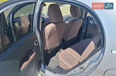 Хэтчбек Citroen C-Zero 2011 в 