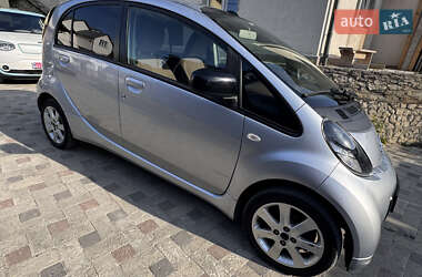 Хэтчбек Citroen C-Zero 2011 в 