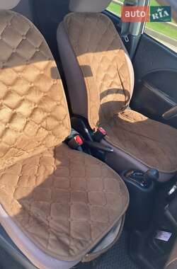 Хэтчбек Citroen C-Zero 2012 в 