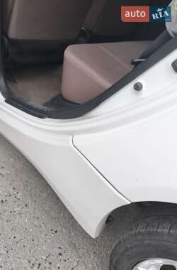 Хетчбек Citroen C-Zero 2011 в 