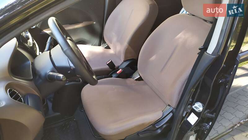 Хэтчбек Citroen C-Zero 2012 в Костополе