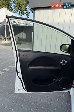 Хетчбек Citroen C-Zero 2014 в 