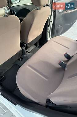 Хетчбек Citroen C-Zero 2014 в 