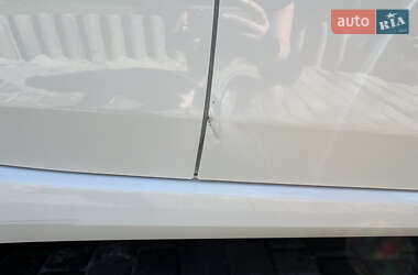 Хэтчбек Citroen C-Zero 2012 в 