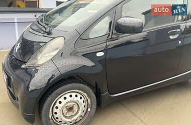 Хэтчбек Citroen C-Zero 2012 в 