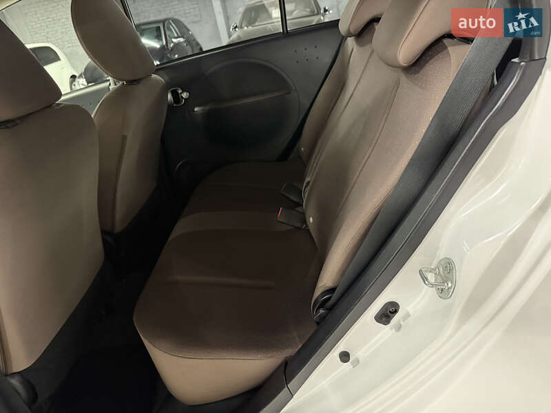 Хэтчбек Citroen C-Zero 2015 в Владимире