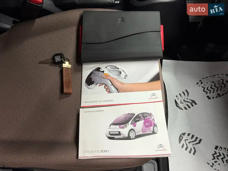 Хэтчбек Citroen C-Zero 2015 в Владимире документ