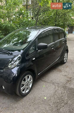 Хэтчбек Citroen C-Zero 2013 в 