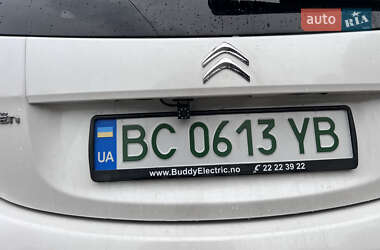 Хетчбек Citroen C-Zero 2011 в 