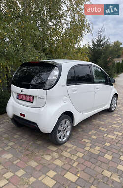 Хэтчбек Citroen C-Zero 2012 в 