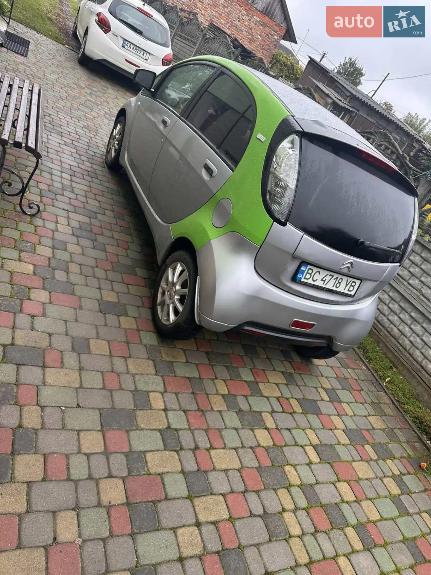 2011 Citroen C-ZERO - мініатюра 11