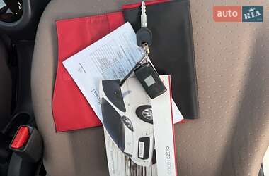 Хэтчбек Citroen C-Zero 2014 в 