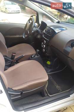 Хэтчбек Citroen C-Zero 2012 в 