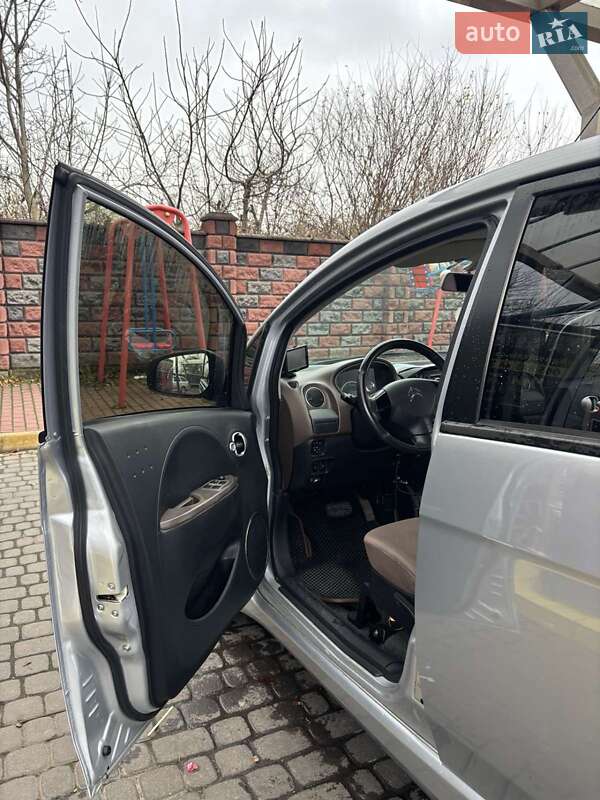 Хетчбек Citroen C-Zero 2013 в Рівному фото 9 Хетчбек Citroen C-Zero 2013 в Рівному