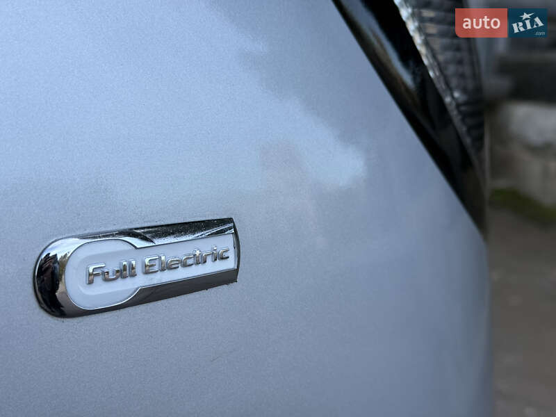 Хэтчбек Citroen C-Zero 2013 в Ровно фото 23 Хэтчбек Citroen C-Zero 2013 в Ровно