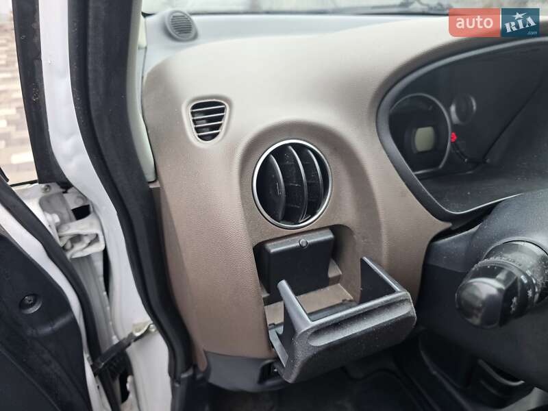 Хэтчбек Citroen C-Zero 2011 в Нежине