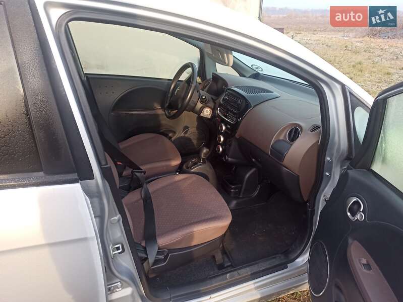 Хэтчбек Citroen C-Zero 2011 в Луцке