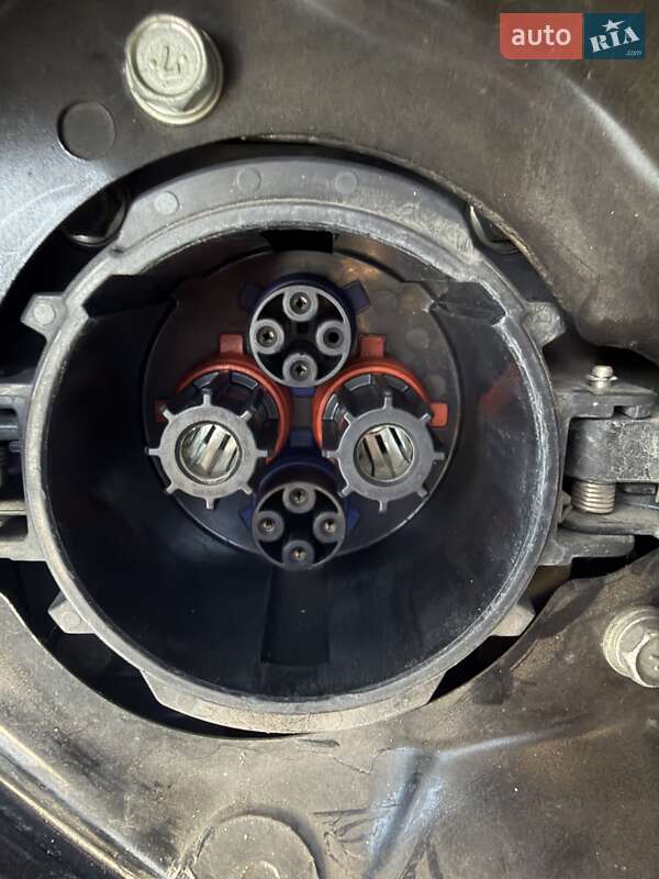 Хэтчбек Citroen C-Zero 2014 в Трускавце фото 45 Хэтчбек Citroen C-Zero 2014 в Трускавце