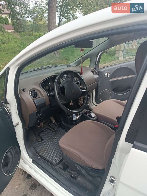 Хетчбек Citroen C-Zero 2011 в Золочеві