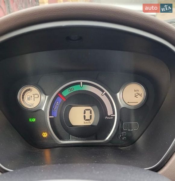 Хетчбек Citroen C-Zero 2015 в Умані