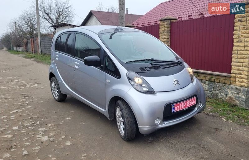 Хетчбек Citroen C-Zero 2015 в Умані