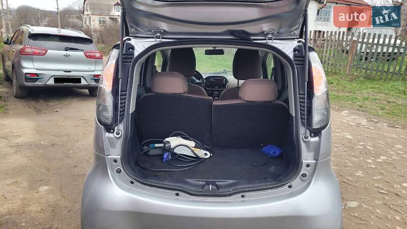 Хетчбек Citroen C-Zero 2015 в Умані