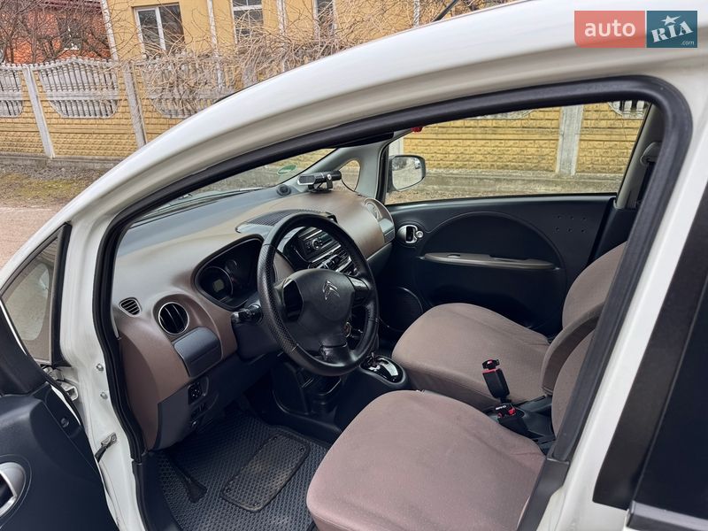 Хэтчбек Citroen C-Zero 2010 в Хмельницком