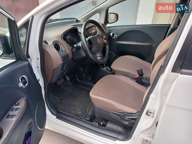 Хетчбек Citroen C-Zero 2011 в Рівному фото 14 Хетчбек Citroen C-Zero 2011 в Рівному