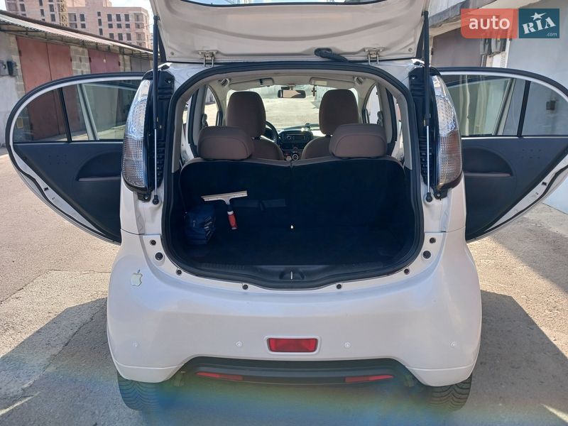 Хетчбек Citroen C-Zero 2011 в Рівному фото 46 Хетчбек Citroen C-Zero 2011 в Рівному