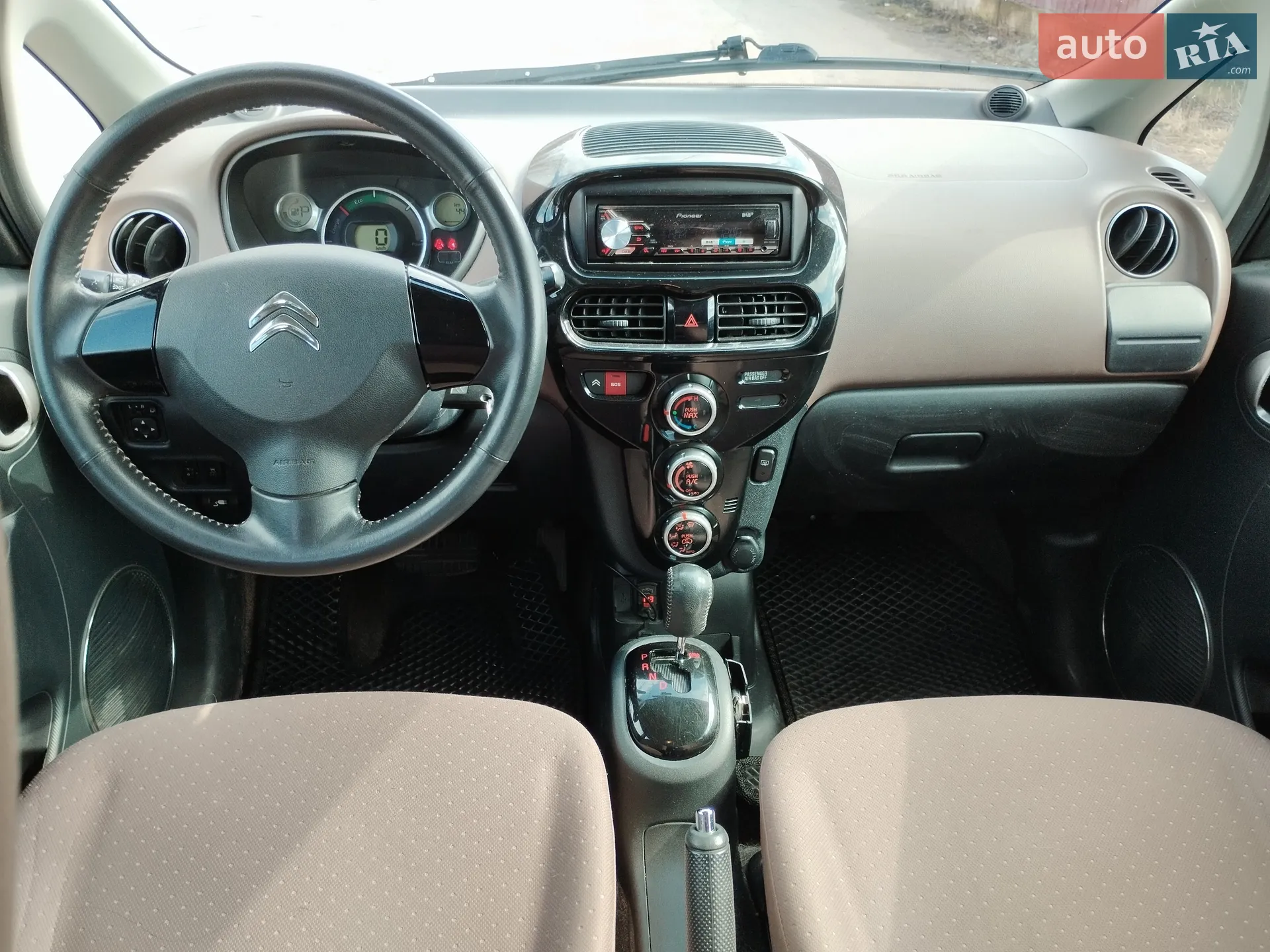 2011 Citroen C-ZERO - мініатюра 12